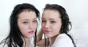 Sandra Zee & Lady Zee twins assfucked together by 3 BBC