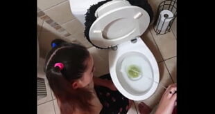 Step daughter taking her daddy for a pee and give him a blowjob