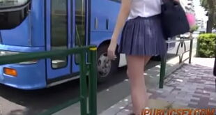 Upskirt sex group show with nasty Yuna Satsuki