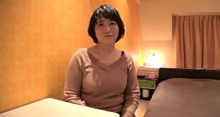 Treasured footage of pregnant Japanese MILF in hotel